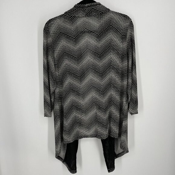 Chicos Travelers Chevron Print Mesh Open Cardigan Size L Black White Lightweight - Picture 2 of 11